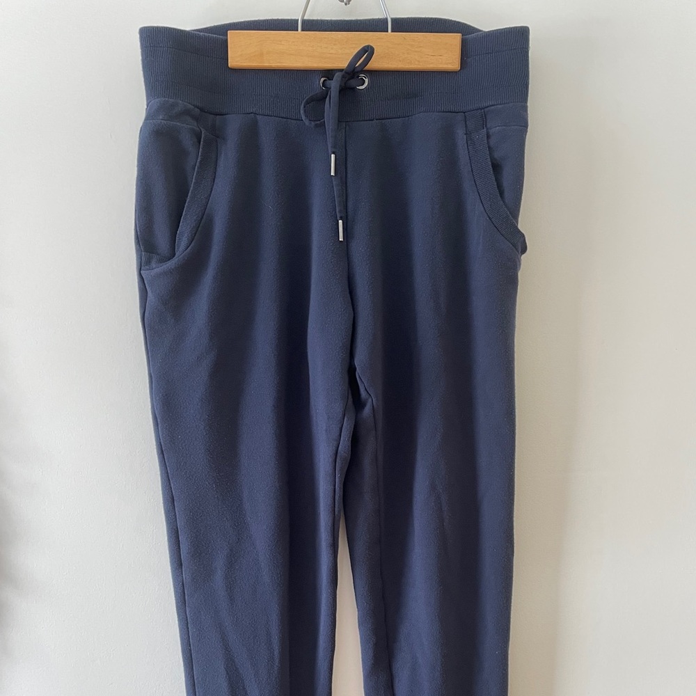 Athleta luxe coaster joggers S beyond soft